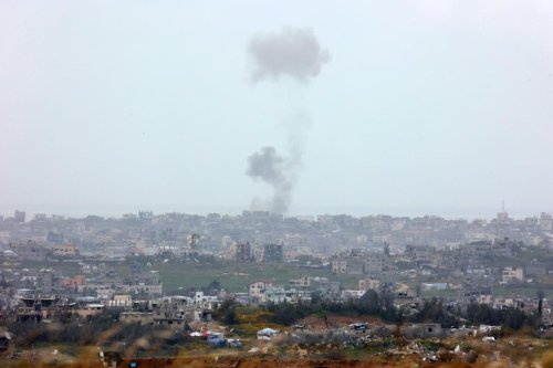 Israël étend son opération au sol à Gaza, le président israélien se dit "troublé"