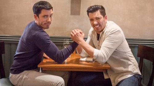 'Property Brothers' Drew Jonathan Scott Call Third Brother the 'Brad Pitt of the Family'
