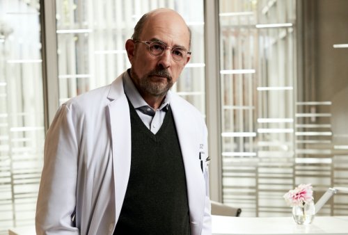 Ailing Good Doctor Star Richard Schiff Shares COVID-19 Update From Hospital