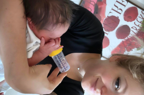Anne Wünsche zeigt Baby Sávio erstmals | Kind weiter unter Beobachtung