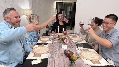 "Das perfekte Dinner": Gastgeber blamiert sich - Zuschauer sind völlig fassungslos!