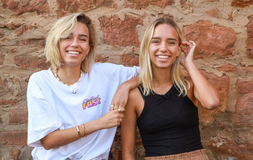„Die beste Klasse Deutschlands“ - Influencerinnen Lisa und Lena über ihre eigene Schulzeit