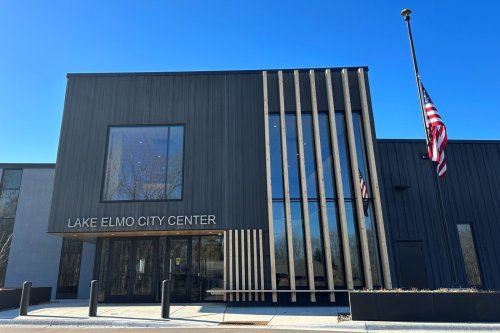 Lake Elmo chooses finalists for city administrator position