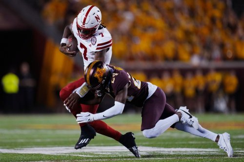 Gophers cornerback and two lineman enter the NCAA transfer portal