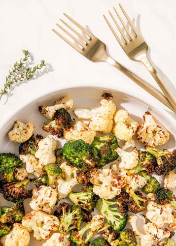 Air Fryer Broccoli and Cauliflower - Easy & Crispy Side!
