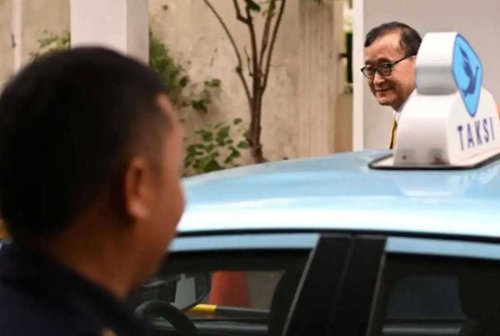 Cambodian PM asks Vietnam to extradite Sam Rainsy