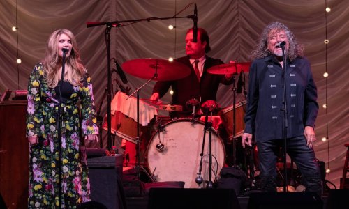 Watch ‘Can’t Let Go’ Preview Of Robert Plant And Alison Krauss’ ‘CMT Crossroads’