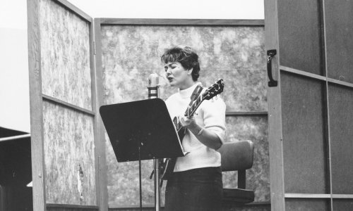 The Pioneering Bonnie Guitar: Session Woman, Star, And Label Owner