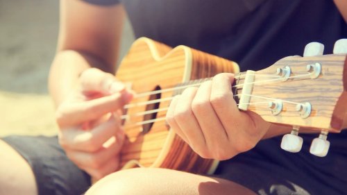 Switching From Guitar To Ukulele: A Simple Advice For Understanding Chords [Lessons]