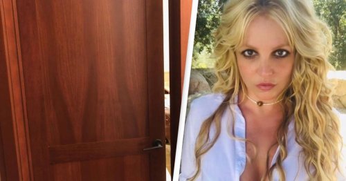 Britney Spears Got Locked In Her Bathroom And People Have Wild Theories