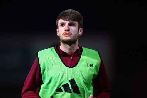 18-year-old Man Utd wonderkid handed first-team training call-up amid injury crisis