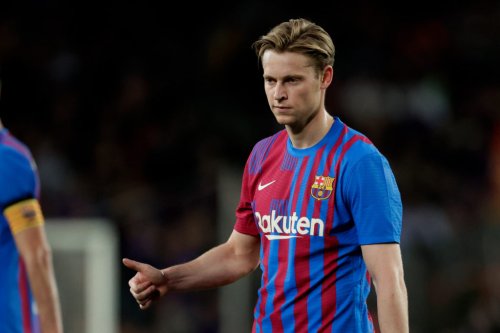 5 alternatives to Frenkie de Jong for Manchester United, one is free, another is the PL's top bargain