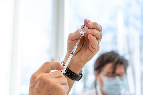 Im Zusammenhang mit Corona - Zwölf Menschen in der Schweiz trotz Impfung verstorben