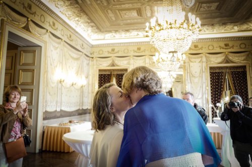 Mariage pour tous à Genève – Après vingt et un ans de vie commune, elles se sont dit oui