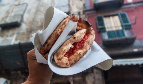 Best pizza in Naples Italy - the complete guide - Untold Morsels