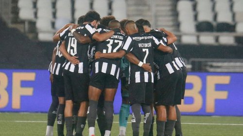Saiba quem é o favorito para ser efetivado como técnico do Botafogo!