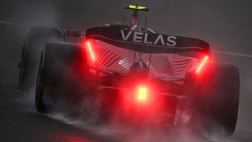 Silverstone: Sainz supera Verstappen e conquista pole inédita