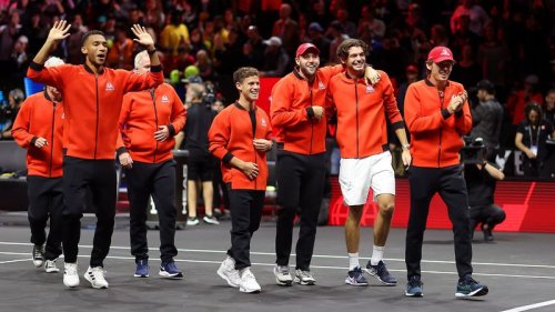 Djokovic e Tsitsipas perdem, e Time Mundo vence a Laver Cup