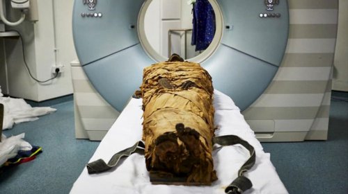Cientistas fizeram uma múmia de 3 mil anos "falar"