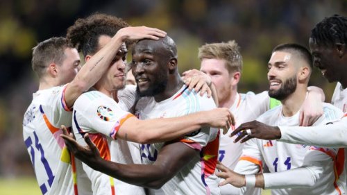 Com Lukaku iluminado, Bélgica vence a Suécia nas Eliminatórias da Euro