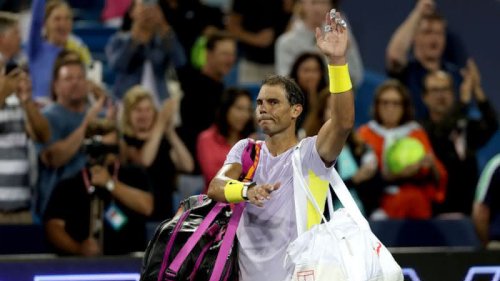 Rafael Nadal adia sonho de liderar o ranking após derrota em estreia