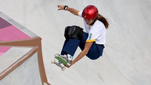 Skate: Dora Varella desce a Mega Rampa de Bob ao lado de Raicca