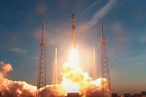 SpaceX Launches New Starlink 'V2 Mini' Satellites Into Orbit - UPI.com ...