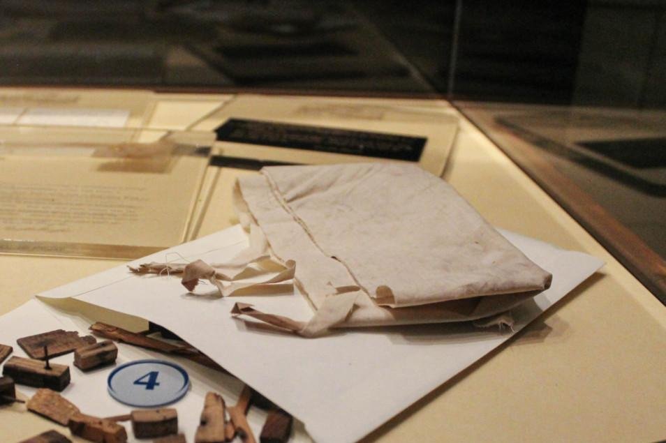 Wright brothers' wing fragment to take flight again on Mars