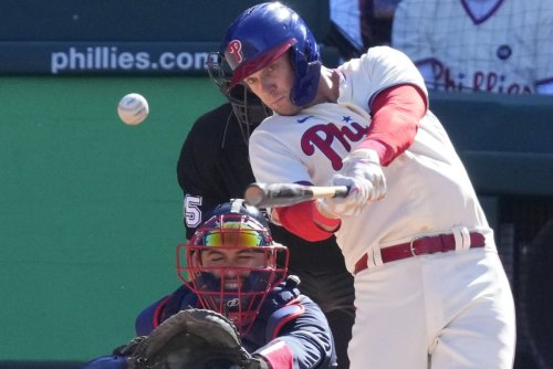 Phillies 1B Rhys Hoskins Sustains Knee Injury | Flipboard