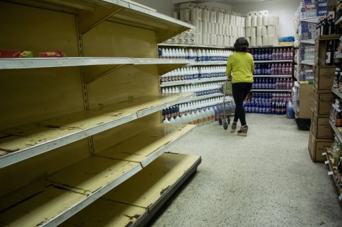 Venezuela: 75% of population lost 19 pounds amid crisis