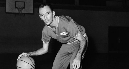 Bob Cousy Defended The ‘Plumbers And Firemen’ JJ Redick Said He Played Against (Like Wilt Chamberlain)