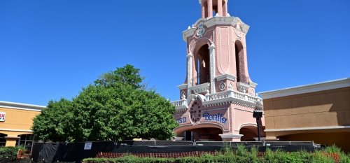A Casa Bonita Superfan Has Been Camping Out In The Parking Lot And Vows To Remain Until They Invite Him In: ‘Someone Inside Will See My Dedication’