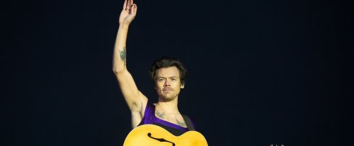 What Is Harry Styles Setlist Of Songs For The Love On Tour Flipboard what-is-harry-styles-setlist-of-songs-for-the-love-on-tour-flipboard