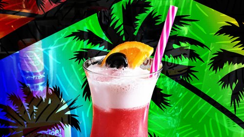 The Singapore Sling Is Our Official Cocktail Of Summer 2022