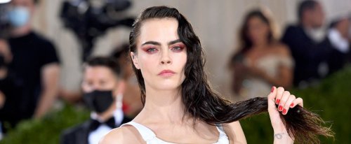 Cara Delevingne Had One Of Her Weirdest ‘sexual Experiences For Her Hulu Show ‘planet Sex 