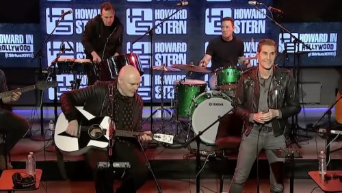 The Smashing Pumpkins Backed Perry Farrell On ‘Jane Says’ Live On ‘The Howard Stern Show’