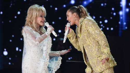 Dolly Parton Still Uses Fax To Communicate With Miley Cyrus