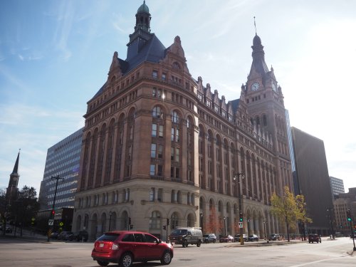 City Hall: Milwaukee Loses Its ‘A’ Credit Rating, Costing Millions