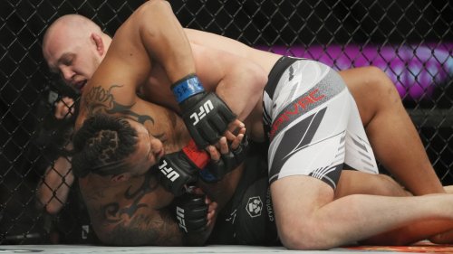 UFC free fight: Serghei Spivac mauls Greg Hardy in quick first-round TKO