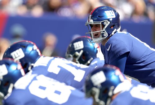 Giants Daniel Jones good With John Michael Schmitz Using Dead Ball Snap Flipboard