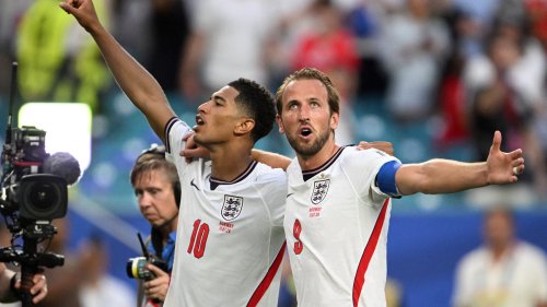 Why does England sing 'Wonderwall' at World Cup? Oasis anthem explained