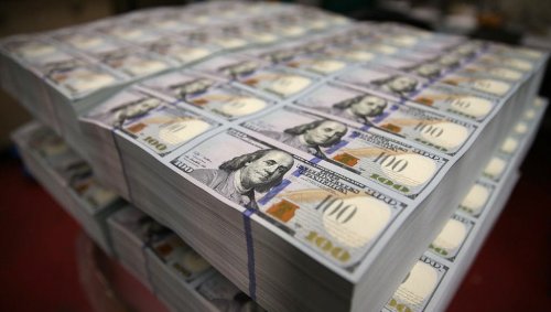 A third of cash is held by 5 U.S. companies
