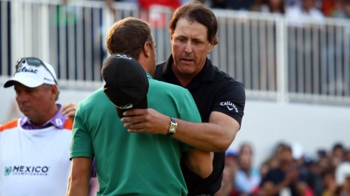 Phil Mickelson rises to 18th in Official World Golf Ranking