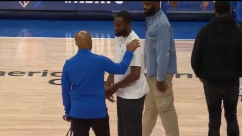 A mic'd up ref asked Mavericks' Theo Pinson to change his shirt before Game 3 and he refused