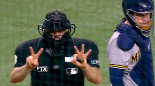The umps forgot the count during the Marlins-Brewers game and MLB fans crushed them for it