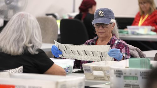False claim election officials in Arizona county admitted to breaking law | Fact check