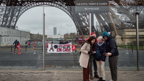 Eiffel Tower tourists turned away in Paris over strike; 2nd day of disruptions expected