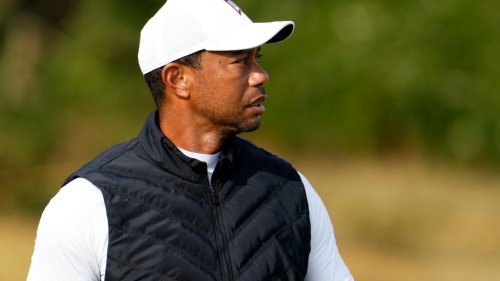 Reports say Tiger Woods to meet with PGA Tour players at BMW Championship in effort to fend off LIV Golf