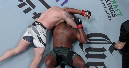 Twitter reacts to Derrick Lewis extending skid with loss to Serghei Spivac at UFC Fight Night 218