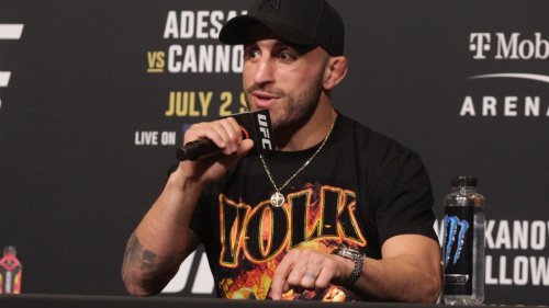 Alexander Volkanovski respects Max Holloway's 'legendary chin,' but confident 'it can't hold up forever'